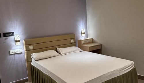 Deluxe Single Room, Non Smoking, Housekeeping