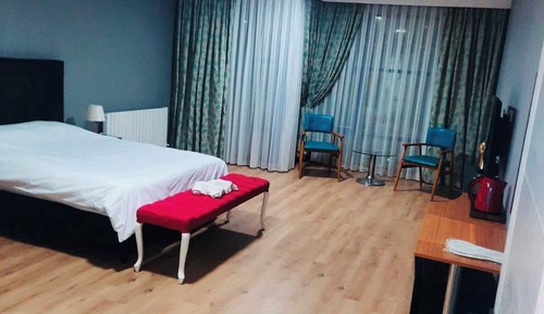 Suite estudio clásica, vistas a la ciudad