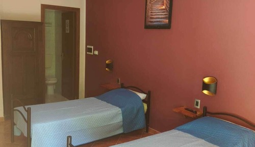 Habitación clásica con 2 camas individuales, vistas a la montaña
