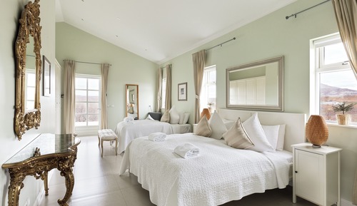 4 Bedroom Apartment