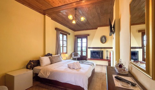 Habitación estándar doble, balcón, vistas parciales al mar