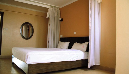 Deluxe Single Room, Balcony, Garden View