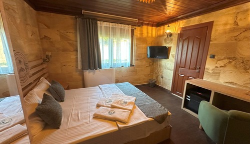 Habitación estándar doble, 1 cama de matrimonio, no fumadores, vistas al jardín