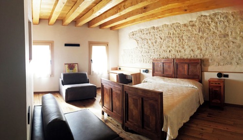 Habitación cuádruple, vistas a la colina