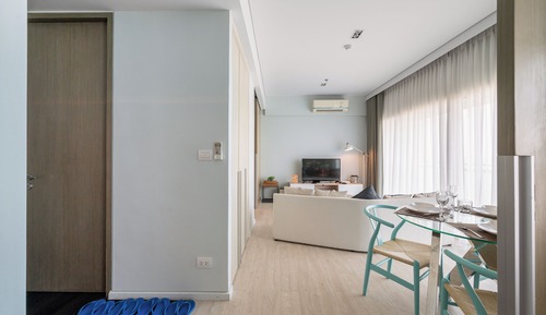 Apartamento de lujo, balcón, vistas al mar