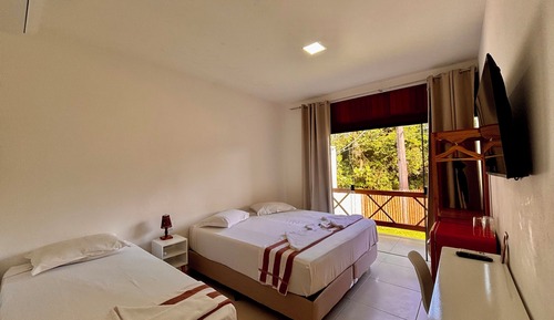 Habitación triple Confort, vistas al jardín