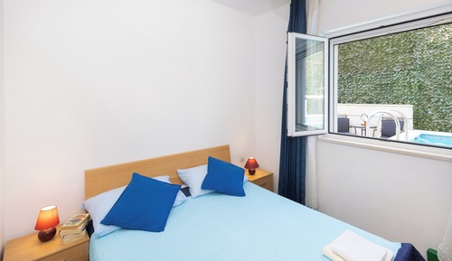 Apartamento clásico, balcón