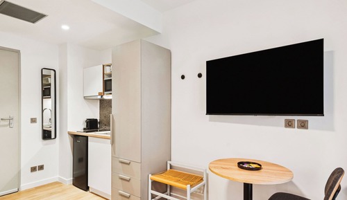 Single Comfort Suite with Balcony