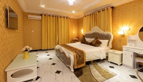 Suite Royal, vistas al parque