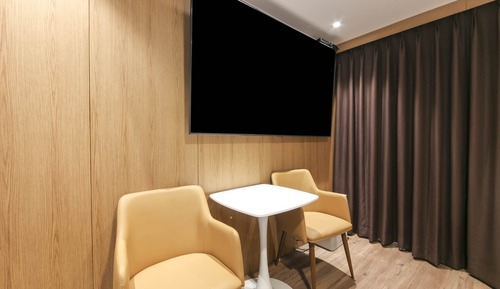 Superior, Non-smoking, 75 inch TV, Styler, OTT viewing available