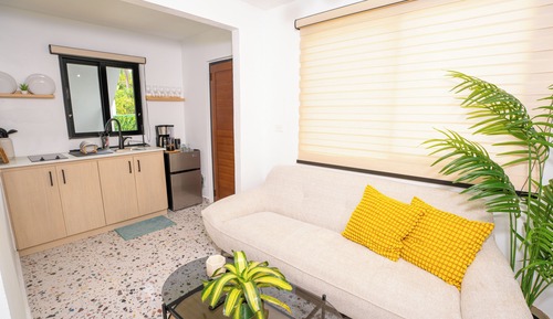 Apartamento de lujo, patio, junto a la piscina