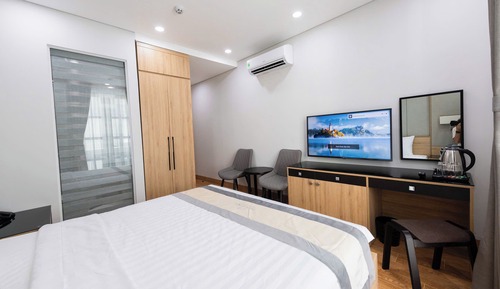 Classic Single Room, Balcony, Pool View