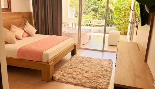 Suite Deluxe, vistas al jardín