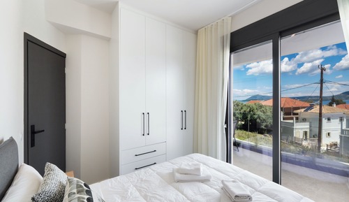 Apartamento familiar, vistas al mar, junto a la piscina