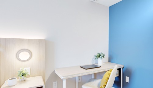 Apartamento, 2 habitaciones, balcón, vistas a la ciudad