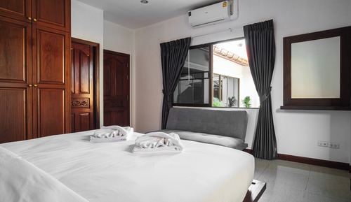 Villa superior, 3 habitaciones, vistas a la piscina, en esquina