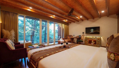 Habitación de lujo, balcón, vistas a la colina