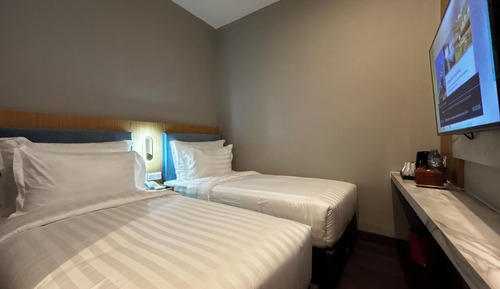 Habitación superior con 1 cama doble o 2 individuales