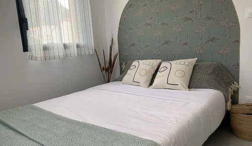 Apartamento, 3 habitaciones, patio, vistas al jardín