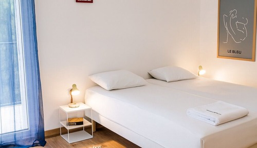 Suite estudio Confort, no fumadores, balcón