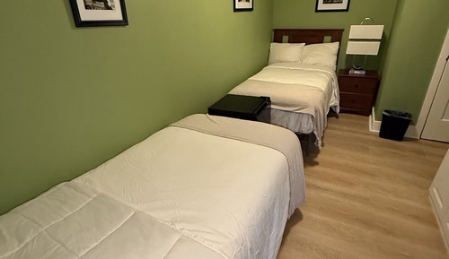 Habitación estándar con 1 cama doble o 2 individuales