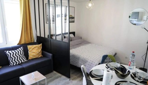 Suite estudio superior, 1 cama doble con sofá cama, no fumadores, cocina