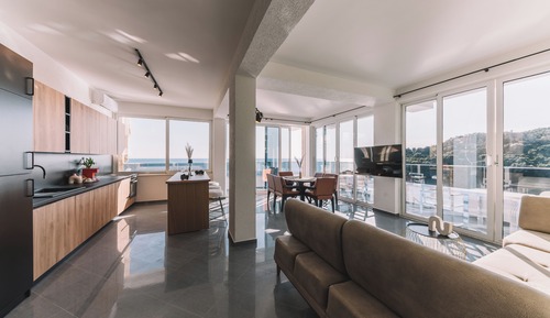 Apartamento de lujo, balcón, vistas a la playa
