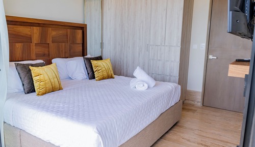 Suite Deluxe, balcón, vistas parciales al mar