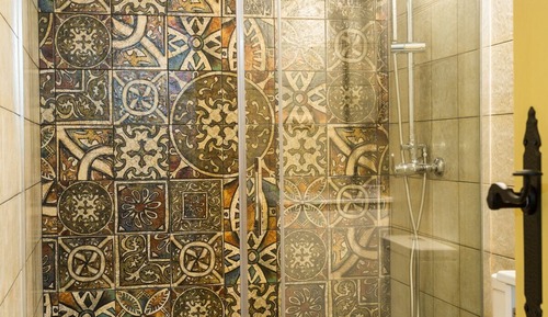 Habitación triple estándar, baño privado (interior)