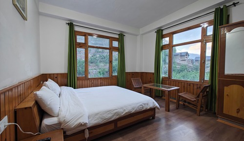 Habitación familiar, balcón, vistas al valle