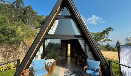 Chalet, Hill View
