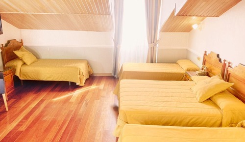 Habitación cuádruple básica