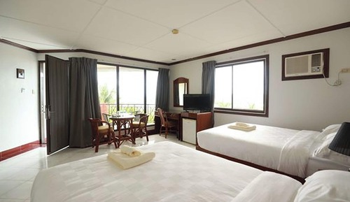 Villa superior, bañera, vistas al mar