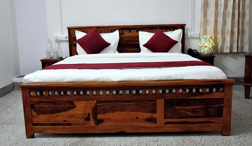 Deluxe Double Room, Balcony, Garden View