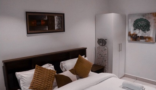 Apartamento, balcón, vistas al jardín
