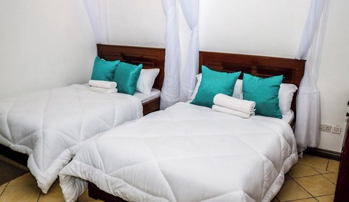Standard Twin Room, City View