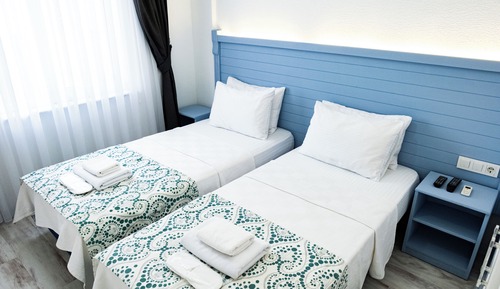 Standard Twin Room, City View
