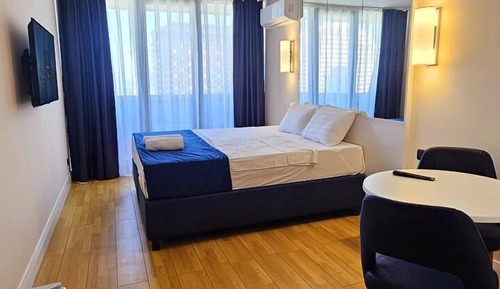 Apartamento, 1 cama de matrimonio grande, balcón, vistas al mar