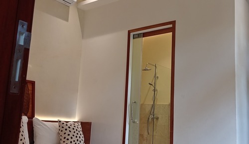 Suite superior, cocina, vistas a la piscina