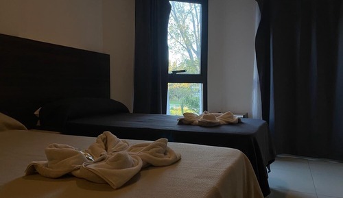 Habitación, balcón, vistas al lago