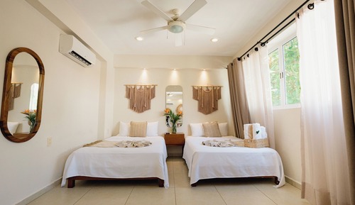 Loft, 2 Double Beds, City View