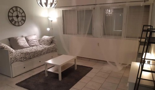 Apartamento económico, vistas a la ciudad