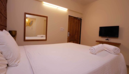 Deluxe Single Room, Balcony, Mountain View