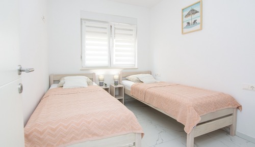 Apartamento clásico, vistas al patio