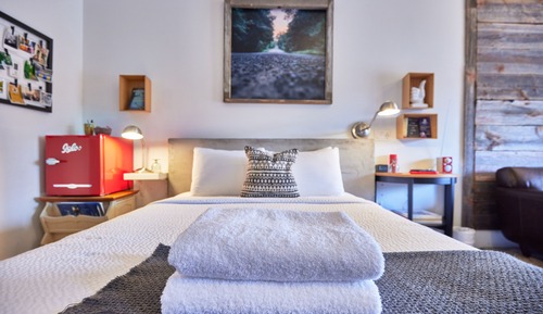 The Swan Suite
