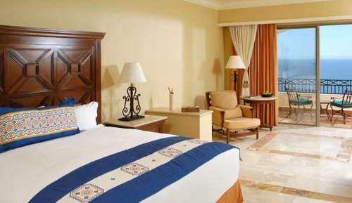 Deluxe Suite, Beach View