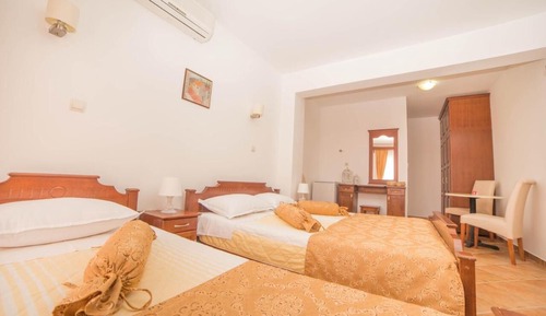 Classic Room, Balcony