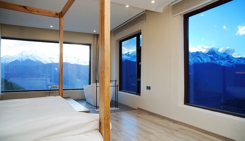 Grand Suite, Hill View