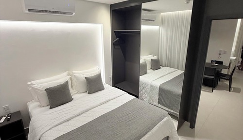 Apartamento Deluxe, vistas parciales al mar