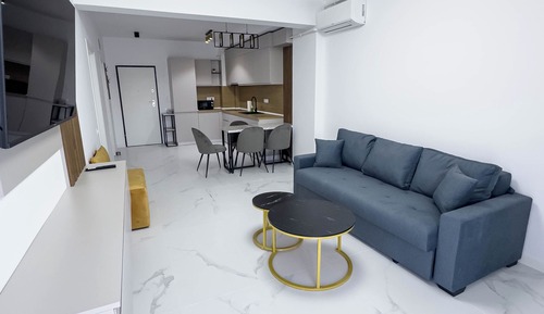 Apartamento, balcón, vistas al parque